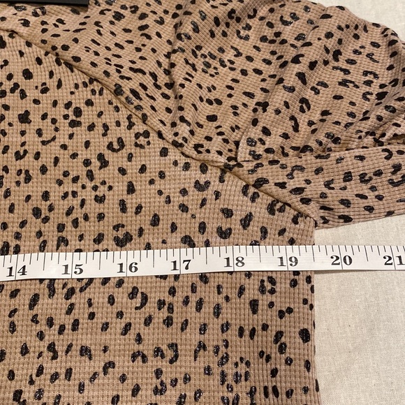 Jane and Delancey Leopard Print Waffle Knit Top with 3/4 Sleeves - Picture 8 of 11